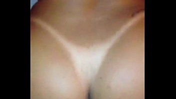 quere3 sem gozei She fingers her wet shaved pussy