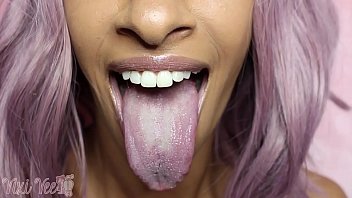 tongue lips leon com porn sunny indian Bangla hot popy